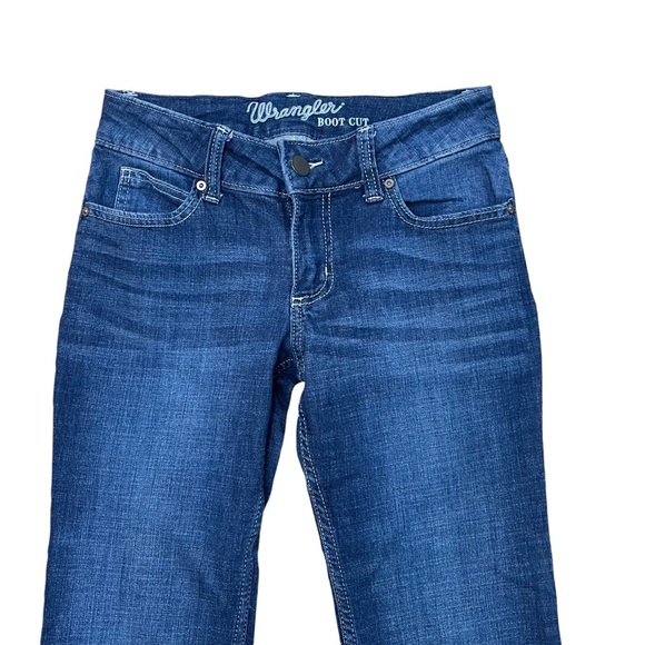 Wrangler Women’s Dark Wash Mid Rise Boot Cut Jeans - Picture 3 of 8